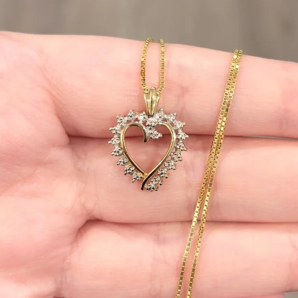 Vintage 10K Gold Open Heart Diamond Pendant: Dainty Feminine Charm - Picture 3 of 12